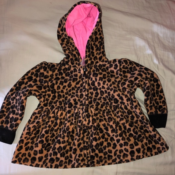 Cheetah Sweater - Picture 1 of 3